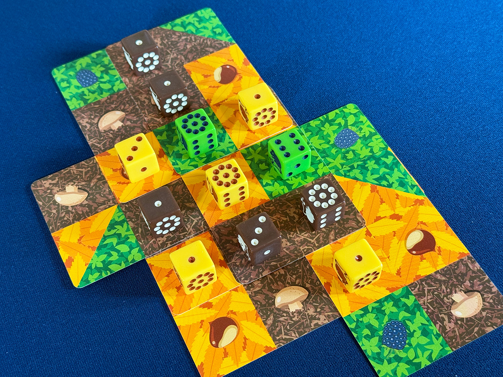 Forage Making Careful Choices About How to Overlap Cards Overlapping Cards and Figuring Out When to Use Helpful Spaces in Forage